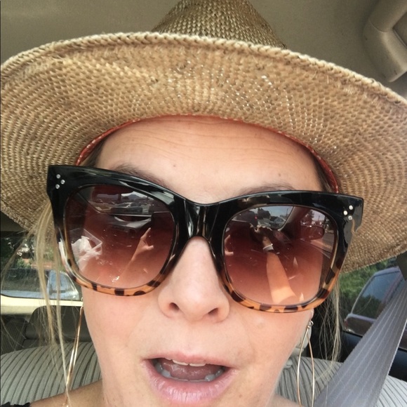 Meet your Posher, Devlin - Picture 1 of 1